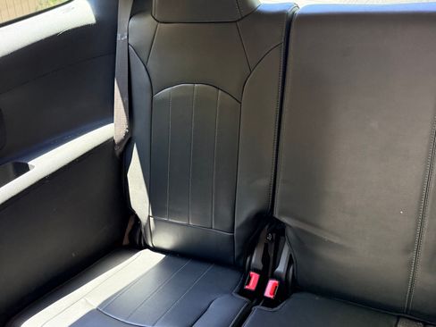 Used 2016 Buick Enclave Leather w/ Trailering Package FWD image 20