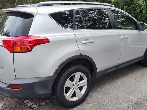 Used 2013 Toyota RAV4 XLE image 6