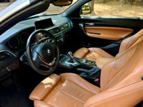 Used 2018 BMW 230i Convertible RWD image 15