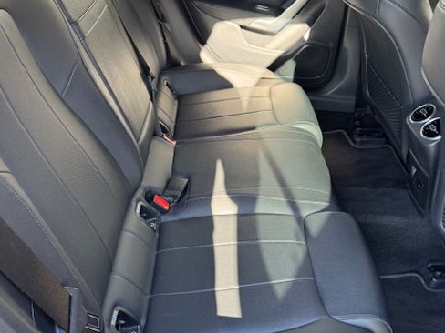 Used 2022 Mercedes-Benz A 220 image 6