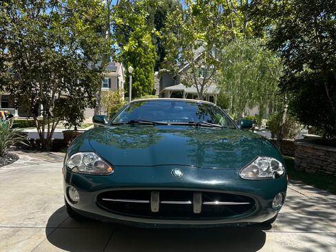 Used 2001 Jaguar XK8 Convertible RWD image 2