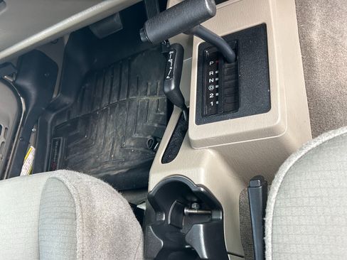 Used 2005 Jeep Wrangler Unlimited Rubicon w/ Sahara Edition Group image 12