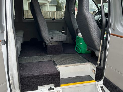 Used 2013 Ford E-250 and Econoline 250 Extended w/ Premium Van Group RWD image 14