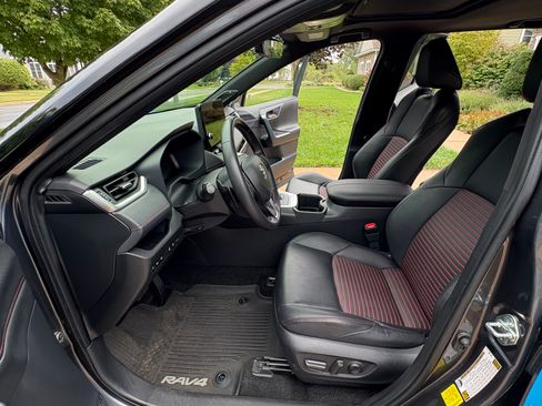 Used 2023 Toyota RAV4 XSE image 18