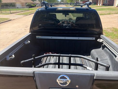 Used 2008 Nissan Frontier NISMO w/ Moonroof Pkg image 5