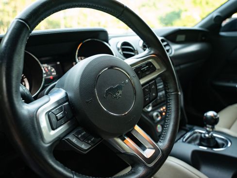 Used 2015 Ford Mustang GT image 19