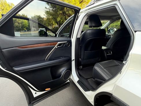 Used 2020 Lexus RX 450hL AWD w/ Premium Package image 12