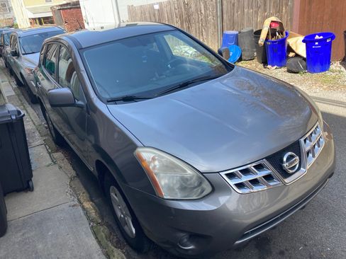 Used 2013 Nissan Rogue S w/ Special Edition Pkg image 1