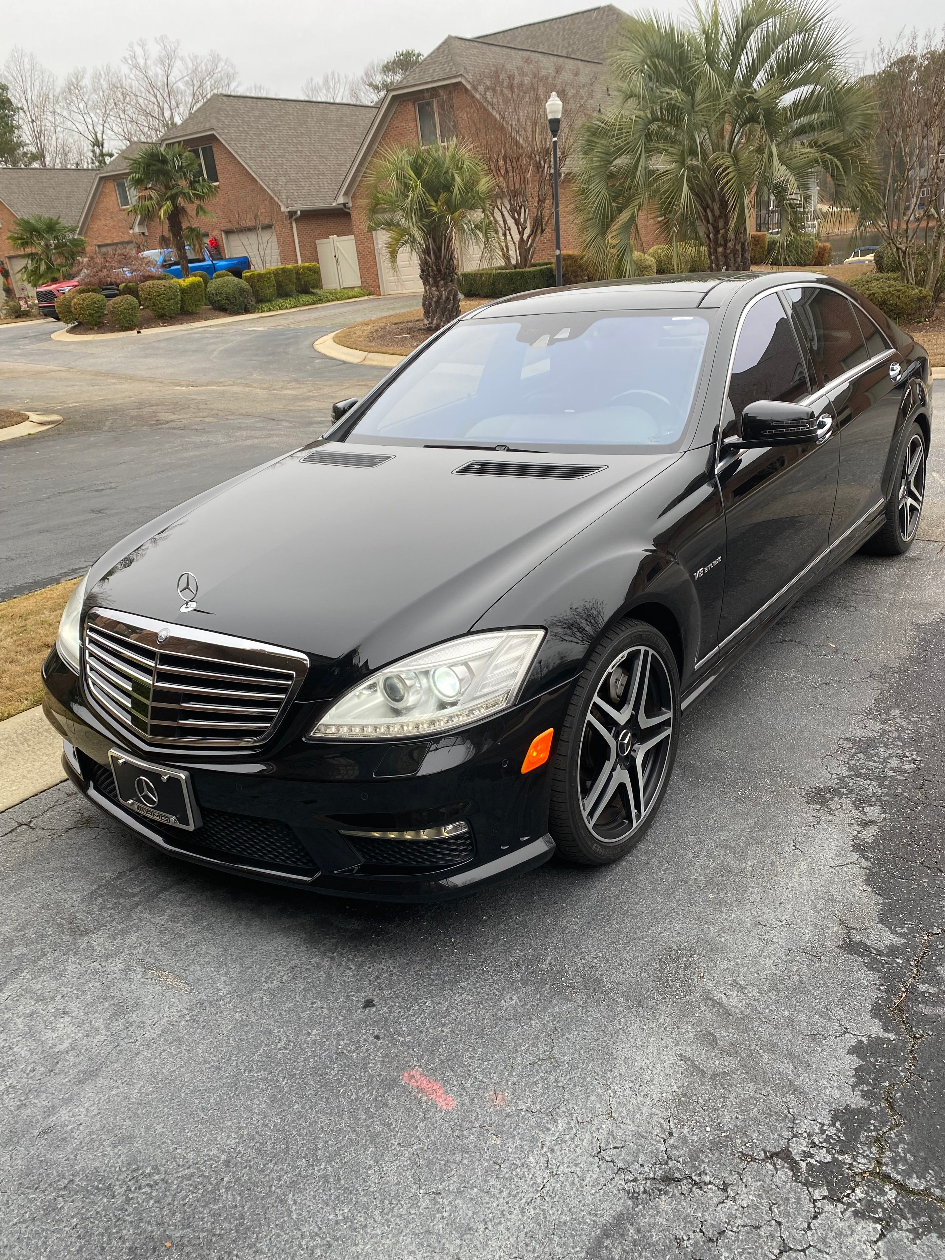 Used 2012 Mercedes-Benz S 63 AMG image 4