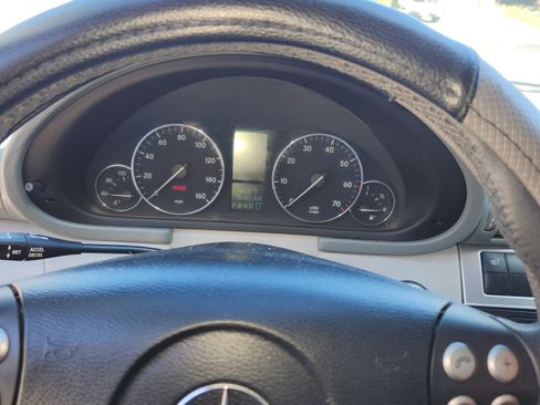 Used 2005 Mercedes-Benz C 230 Sedan image 6