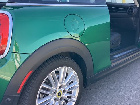 Used 2024 MINI Cooper SE FWD image 4