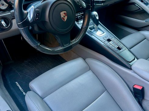 Used 2015 Porsche 911 4 Coupe image 4