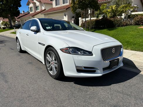 Used 2016 Jaguar XJ L Portfolio image 6