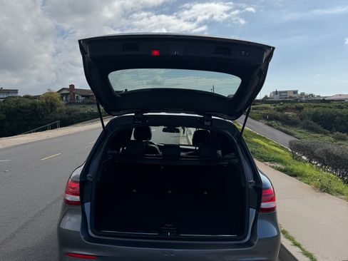 Used 2018 Mercedes-Benz GLC 300 image 13