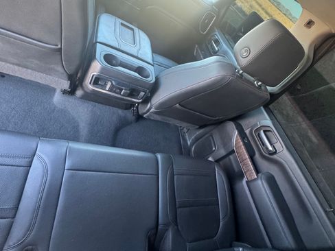 Used 2022 GMC Sierra 3500 Denali image 14