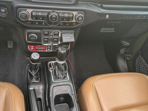 Used 2021 Jeep Wrangler Unlimited Rubicon image 18