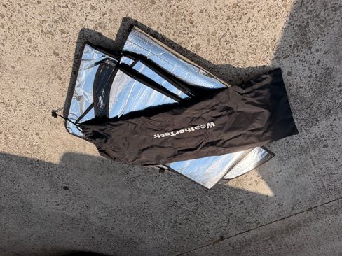 Used 2011 Toyota Tundra Limited w/ Platinum Pkg image 19