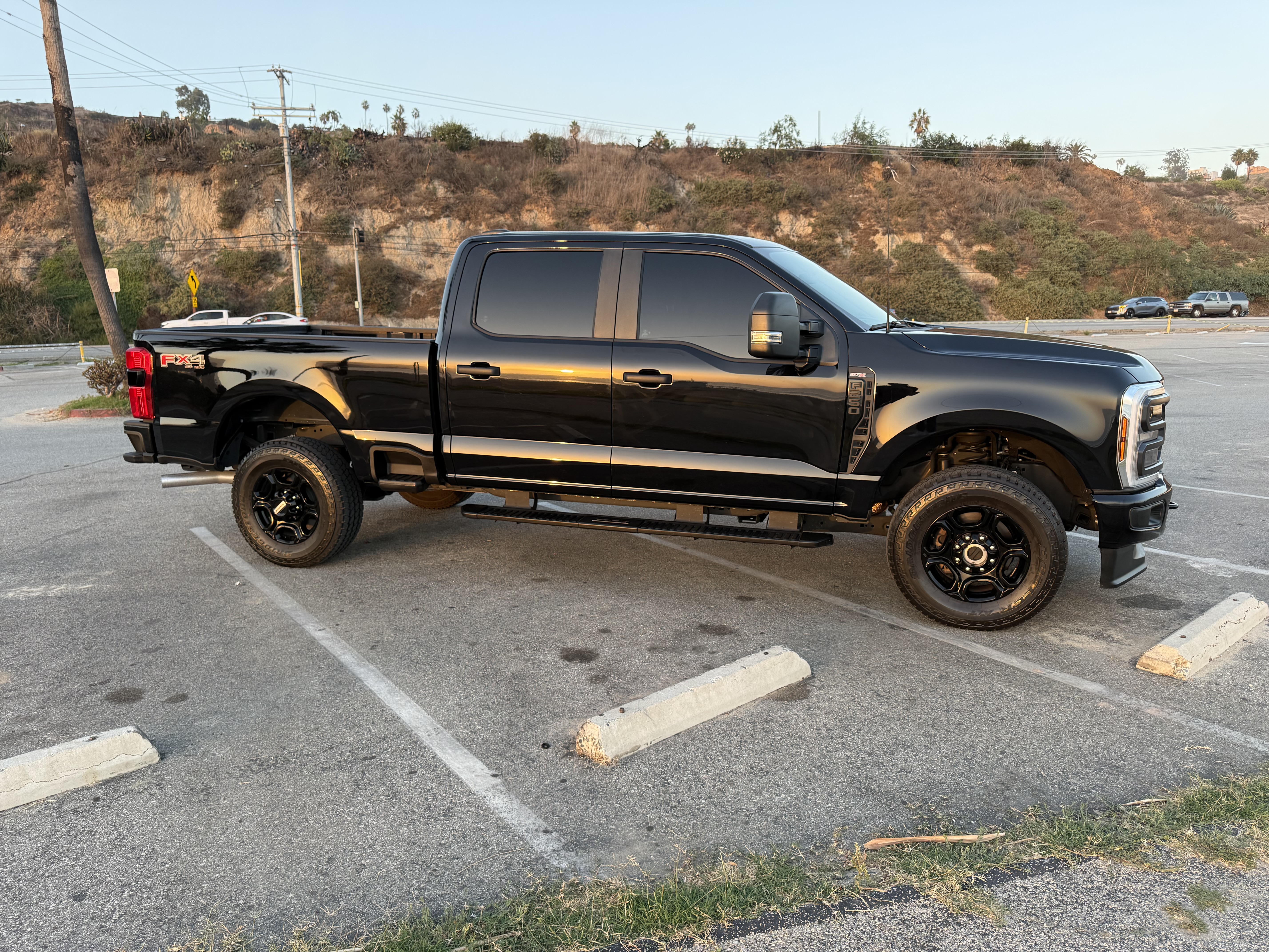 Used 2024 Ford F250 XL w/ STX Appearance Package AWD/4WD image 5