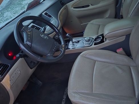 Used 2009 Hyundai Genesis 4.6 w/ Technology Pkg 5 image 9