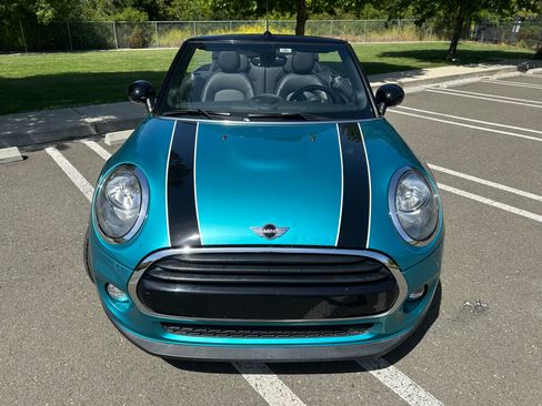Used 2016 MINI Cooper Convertible image 12
