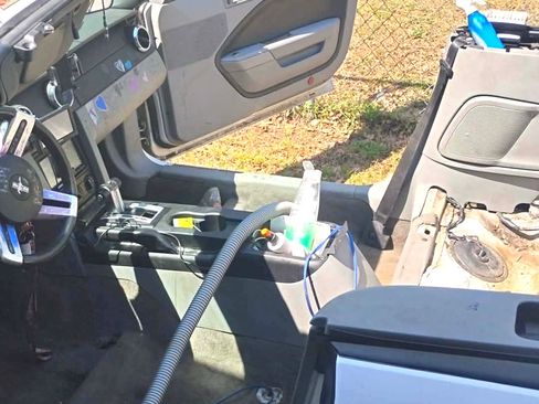 Used 2008 Ford Mustang Deluxe Convertible image 3