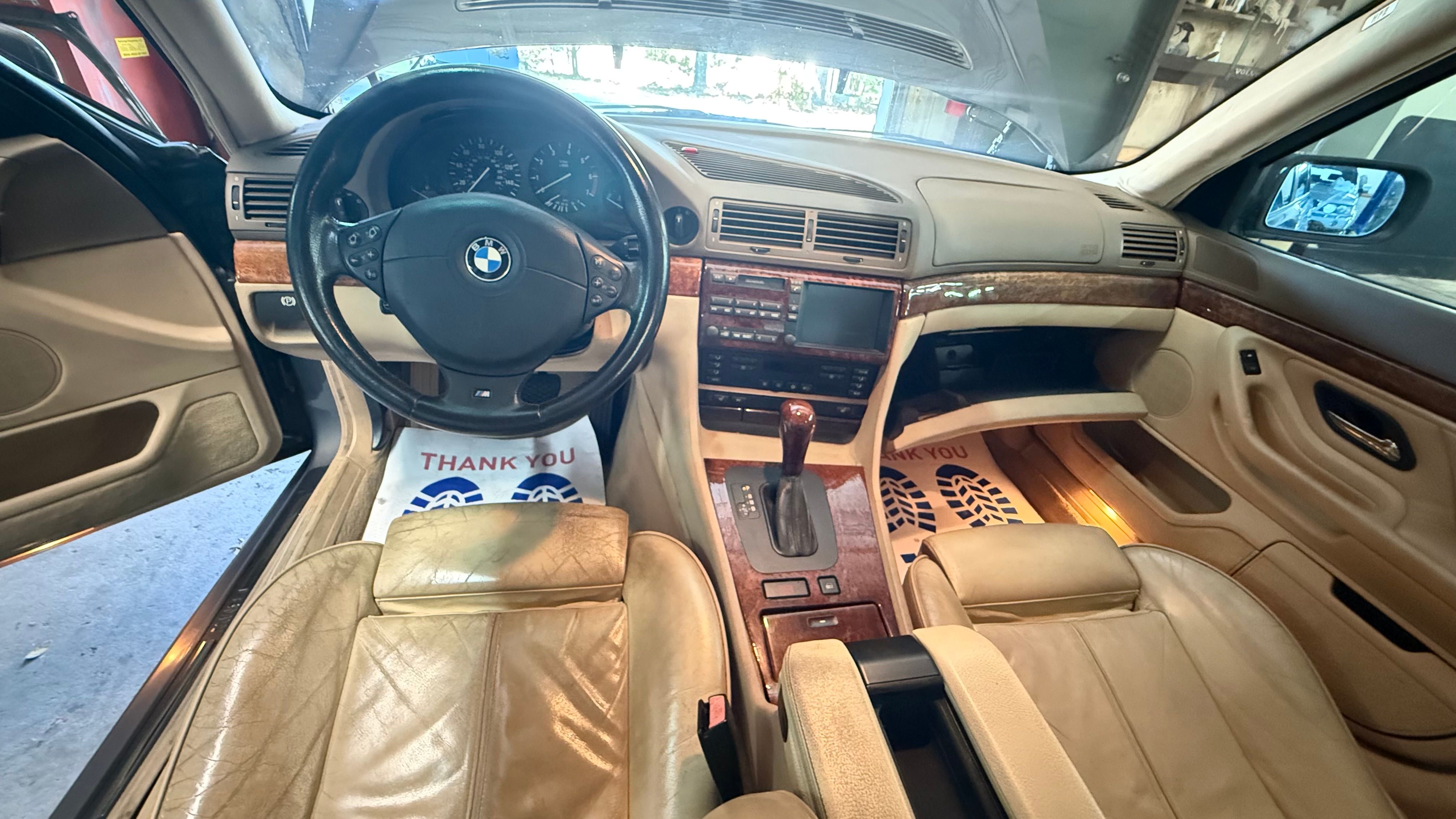 Used 2001 BMW 740i RWD image 6
