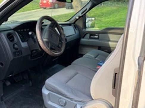 Used 2014 Ford F150 XL w/ Equipment Group 101A Mid image 2