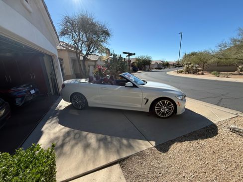 Used 2017 BMW 430i Convertible image 11