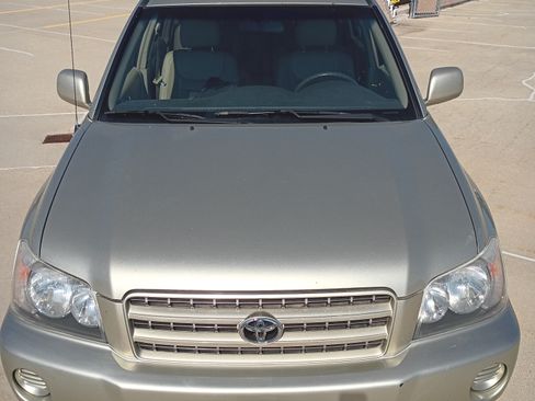 Used 2003 Toyota Highlander Limited image 10