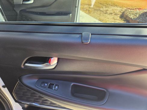 Used 2022 Hyundai Santa Fe Limited w/ Cargo Package image 4