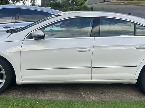 Used 2013 Volkswagen CC Sport FWD image 6