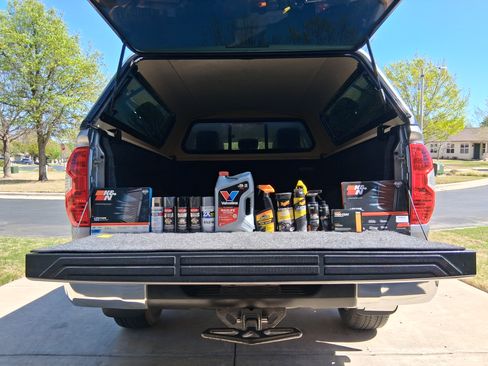 Used 2015 Toyota Tundra SR5 image 4