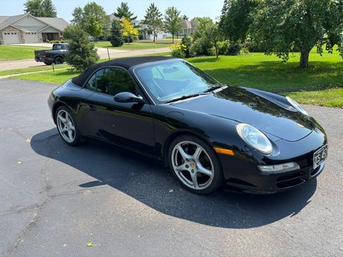 Used 2005 Porsche 911 Carrera RWD image 4