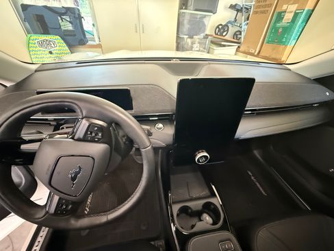 Used 2022 Ford Mustang Mach-E Premium RWD image 14