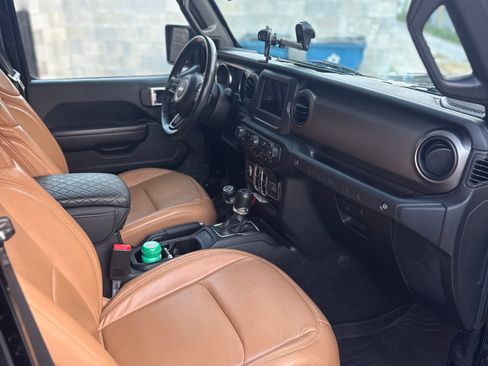 Used 2018 Jeep Wrangler Unlimited Sport S AWD/4WD image 8