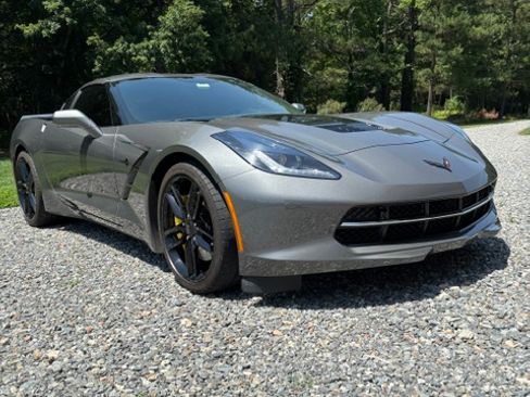 Used 2016 Chevrolet Corvette Stingray Coupe w/ 3LT Preferred Equipment Group RWD image 4