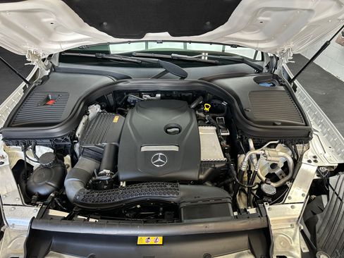 Used 2017 Mercedes-Benz GLC 300 image 11