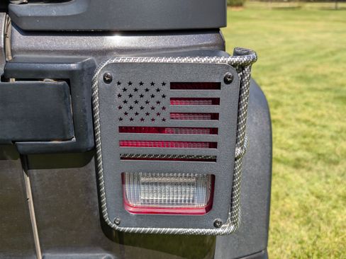 Used 2014 Jeep Wrangler Unlimited Rubicon w/ Dual Top Group image 8