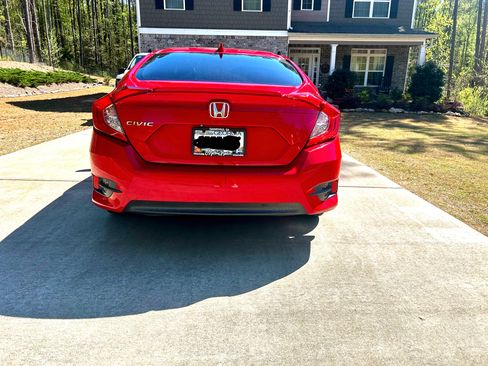 Used 2017 Honda Civic EX-L image 6