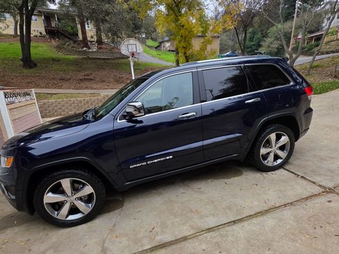 Used 2016 Jeep Grand Cherokee Limited image 4