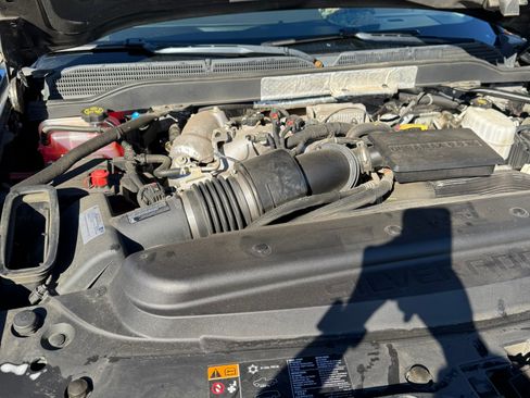 Used 2018 Chevrolet Silverado 2500 High Country image 11