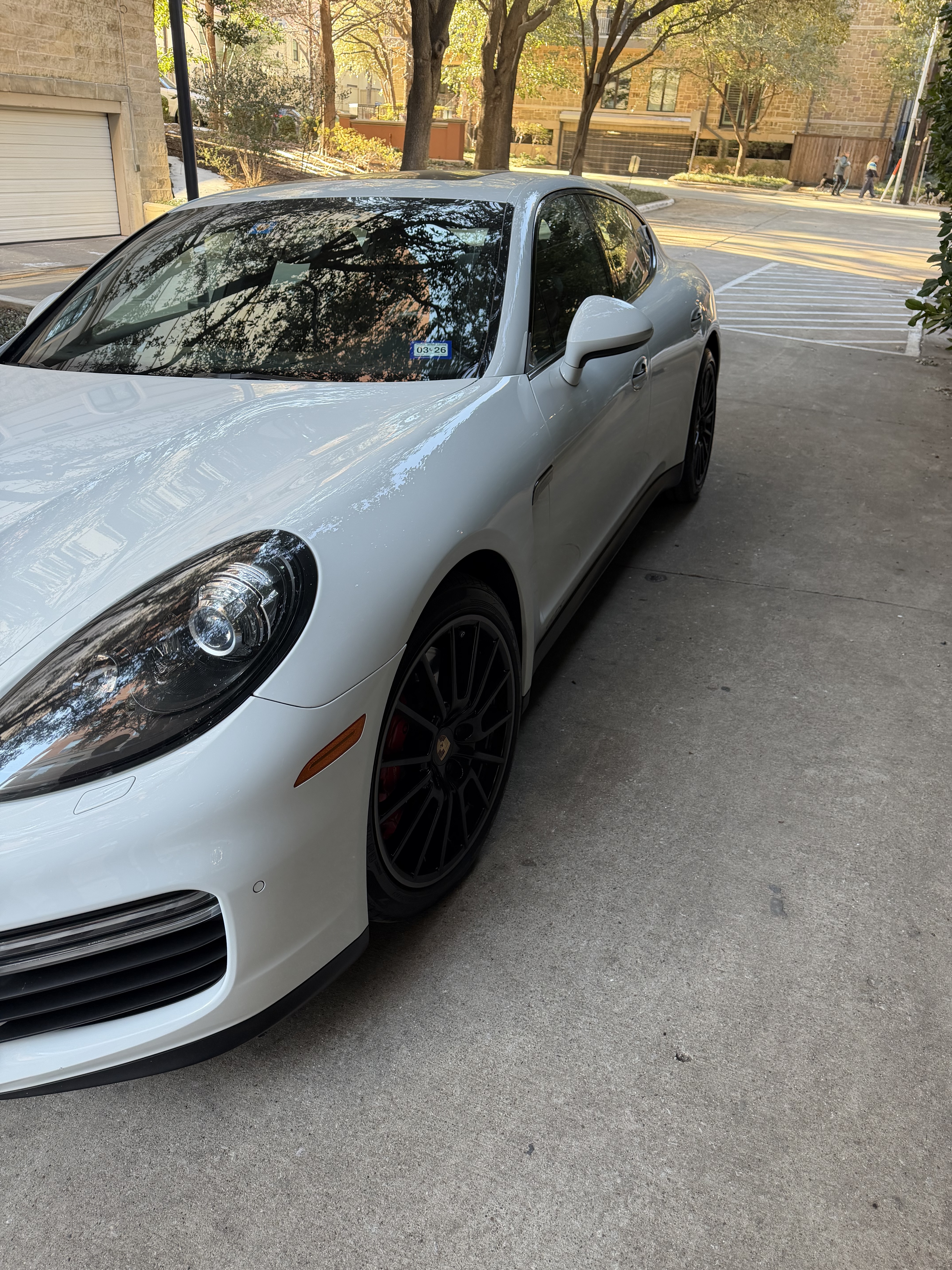 Used 2015 Porsche Panamera GTS AWD/4WD image 2