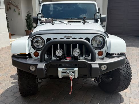 Used 2012 Jeep Wrangler Sahara AWD/4WD image 12