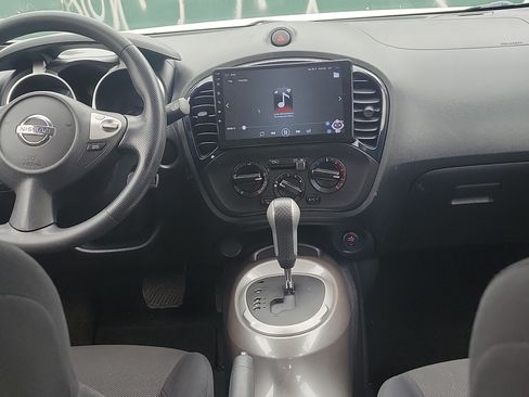 Used 2013 Nissan Juke S image 6