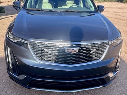 Used 2020 Cadillac XT6 Premium Luxury image 4