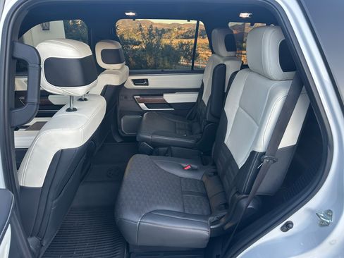Used 2024 Toyota Sequoia Capstone AWD/4WD image 10