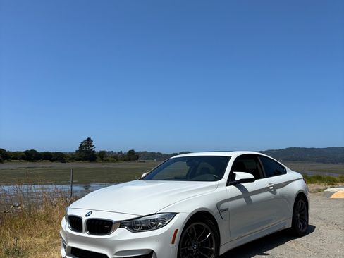 Used 2015 BMW M4 Coupe image 1