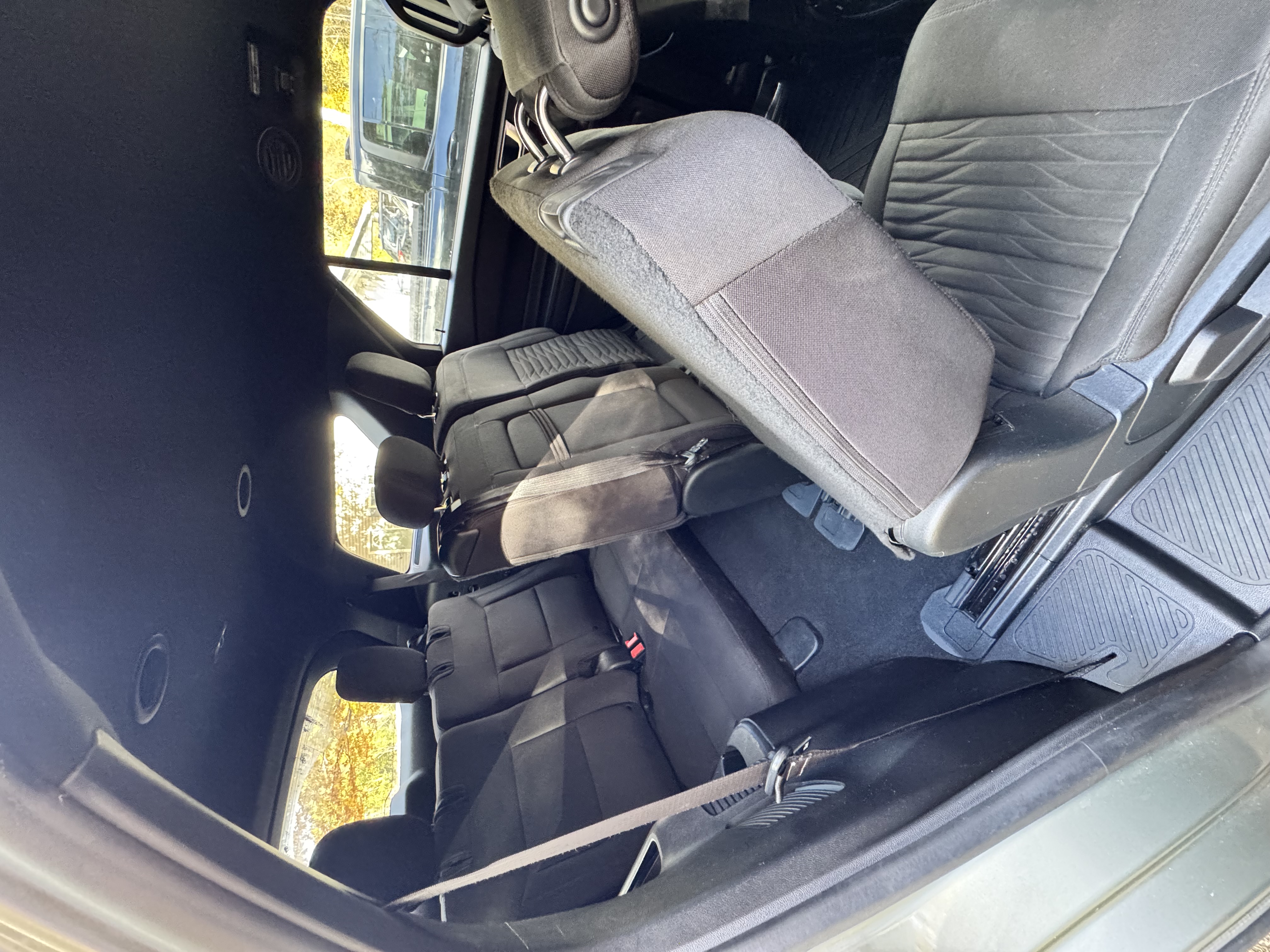 Used 2020 Ford Explorer XLT w/ Comfort Package AWD/4WD image 23