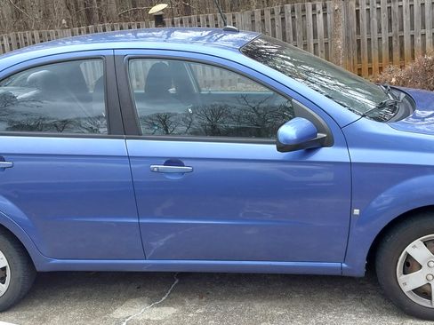 Used 2009 Chevrolet Aveo LT image 5