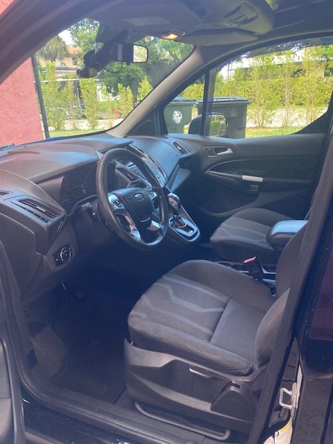 Used 2016 Ford Transit Connect XLT FWD image 2
